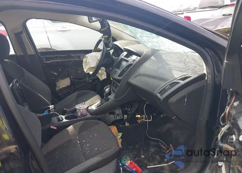 2012 Ford Focus Se z USA, uszkodzony, nr VIN 1FAHP3F22CL406055